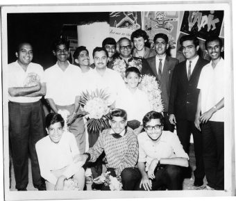 Pandit Taranath with shishyas at departure for U.S. in 1967
